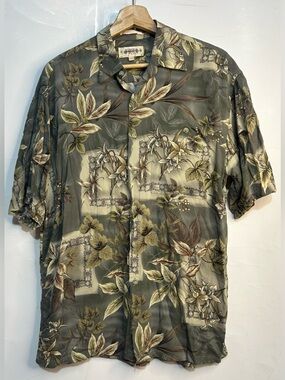 5 for $25🔥Campia Moda Tropical Print Button Front Shirt Medium